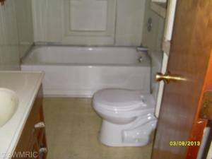 18901 Riverview Dr, Three Rivers, MI 49093 photo 6
