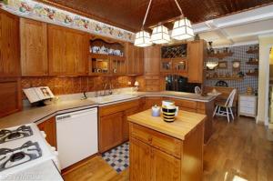 854 10th St, Plainwell, MI 49080 photo 7