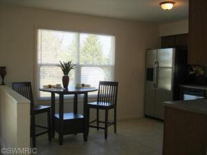 1031 Lowe Dr, Marshall, MI 49068 photo 9