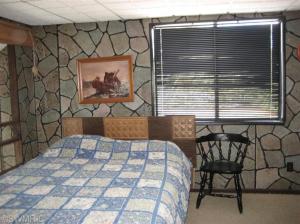 3301 N Morrie Ln, White Cloud, MI 49349 photo 9