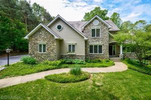 9060 Conservancy Dr NE, Ada, MI 49301 photo 1