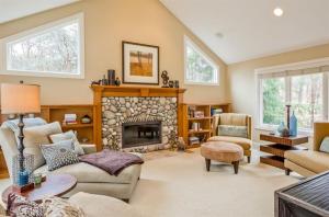 9060 Conservancy Dr NE, Ada, MI 49301 photo 5