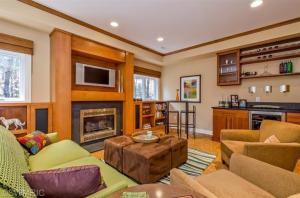 9060 Conservancy Dr NE, Ada, MI 49301 photo 9