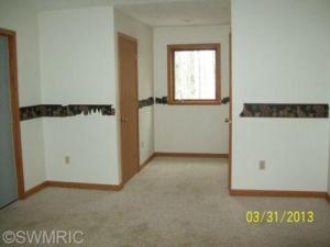 8909 5 Mile Rd, White Cloud, MI 49349 photo 7