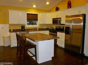 4290 Railside Dr, Dorr, MI 49323 photo 2