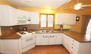 6573 Simonelli Rd, Whitehall, MI 49461 photo 4