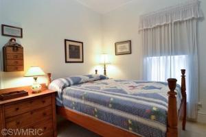 211 Cedar, Three Oaks, MI 49128 photo 6