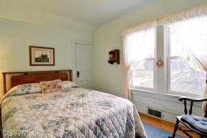 211 Cedar, Three Oaks, MI 49128 photo 8
