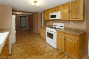 1106 5th St, Three Rivers, MI 49093 photo 6