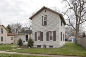 1106 5th St, Three Rivers, MI 49093 photo 2