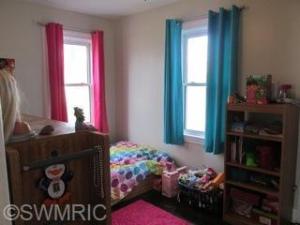 306 Maple St, Spring Lake, MI 49456 photo 6