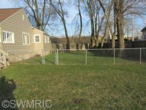 306 Maple St, Spring Lake, MI 49456 photo 14