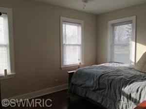 306 Maple St, Spring Lake, MI 49456 photo 8
