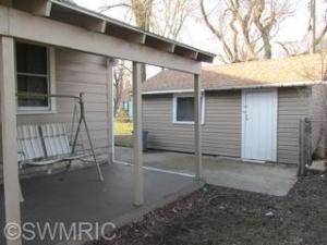 306 Maple St, Spring Lake, MI 49456 photo 12