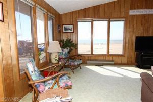 673 Lakeside Rd, Macatawa, MI 49434 photo 4