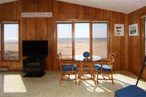 673 Lakeside Rd, Macatawa, MI 49434 photo 3