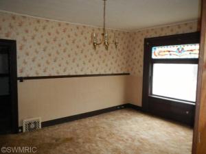 319 Spruce St, Big Rapids, MI 49307 photo 4
