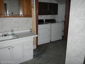 319 Spruce St, Big Rapids, MI 49307 photo 7
