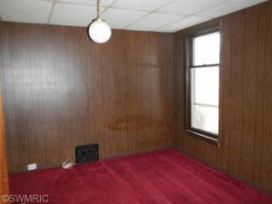 319 Spruce St, Big Rapids, MI 49307 photo 5