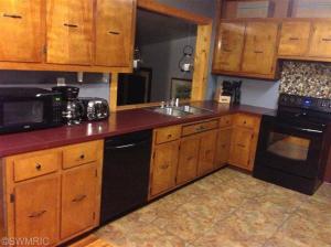 122 S Lincoln, Three Rivers, MI 49093 photo 4