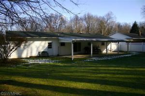 720 E North Dr, Marshall, MI 49068 photo 3