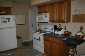 720 E North Dr, Marshall, MI 49068 photo 7