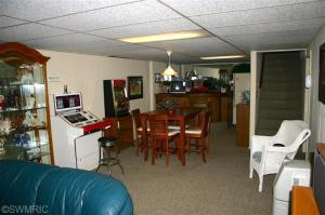 720 E North Dr, Marshall, MI 49068 photo 17