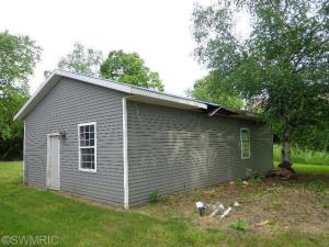5606 Bartonville Rd, Belding, MI 48809 photo 4