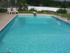 700 Cheshire, Sturgis, MI 49091 photo 4