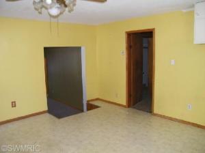 4921 E 36th St, Newaygo, MI 49337 photo 5
