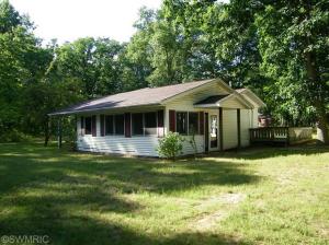 4921 E 36th St, Newaygo, MI 49337 photo 1