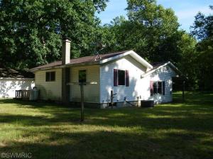 4921 E 36th St, Newaygo, MI 49337 photo 10