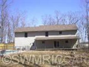 333 N North St, White Cloud, MI 49349 photo 2