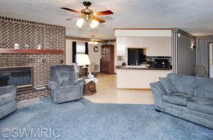 1173 106th Ave, Plainwell, MI 49080 photo 4