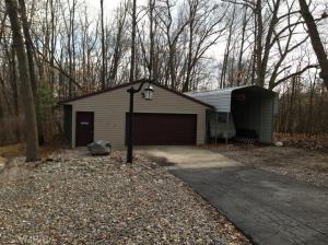 208 S Demorest St, Belding, MI 48809 photo 3