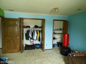 809 Bradford Dr, Belding, MI 48809 photo 21