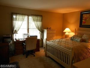 809 Bradford Dr, Belding, MI 48809 photo 15