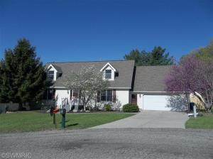 809 Bradford Dr, Belding, MI 48809 photo 1