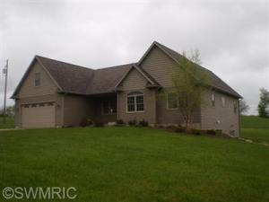 595 Kellogg, Ionia, MI 48846 photo 1