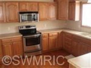 595 Kellogg, Ionia, MI 48846 photo 10