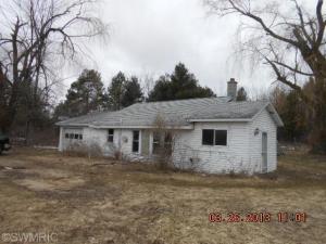 2095 E Baseline Rd, White Cloud, MI 49349 photo 1