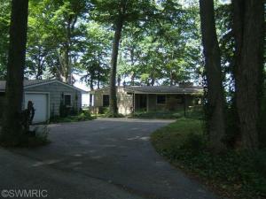 4786 Bluff Rd, Whitehall, MI 49461 photo 1