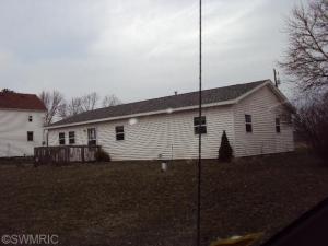 27074 White St, Cassopolis, MI 49031 photo 2