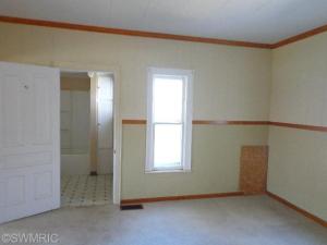 407 E First St, Ovid, MI 48866 photo 7