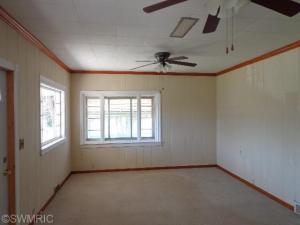 407 E First St, Ovid, MI 48866 photo 5