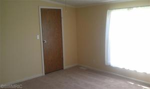 6881 Ingalls Rd, Belding, MI 48809 photo 5