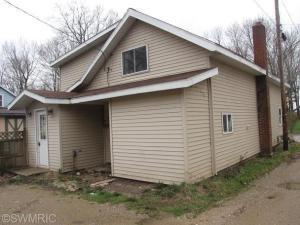 157 Adams, Marcellus, MI 49067 photo 4