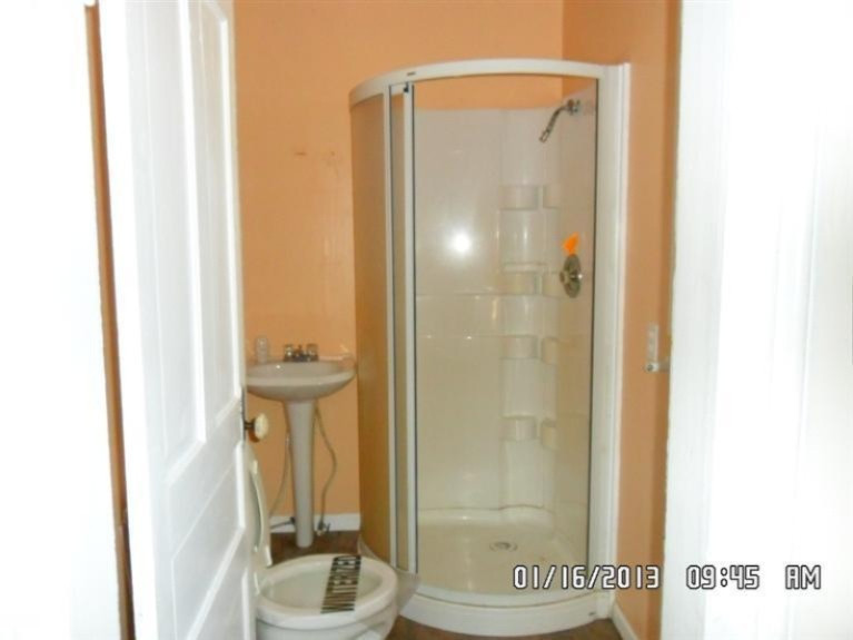 134 4th St, Plainwell, MI 49080 photo 9