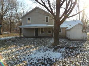 134 4th St, Plainwell, MI 49080 photo 3