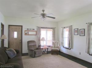 211 Lynn St, Reading, MI 49274 photo 6